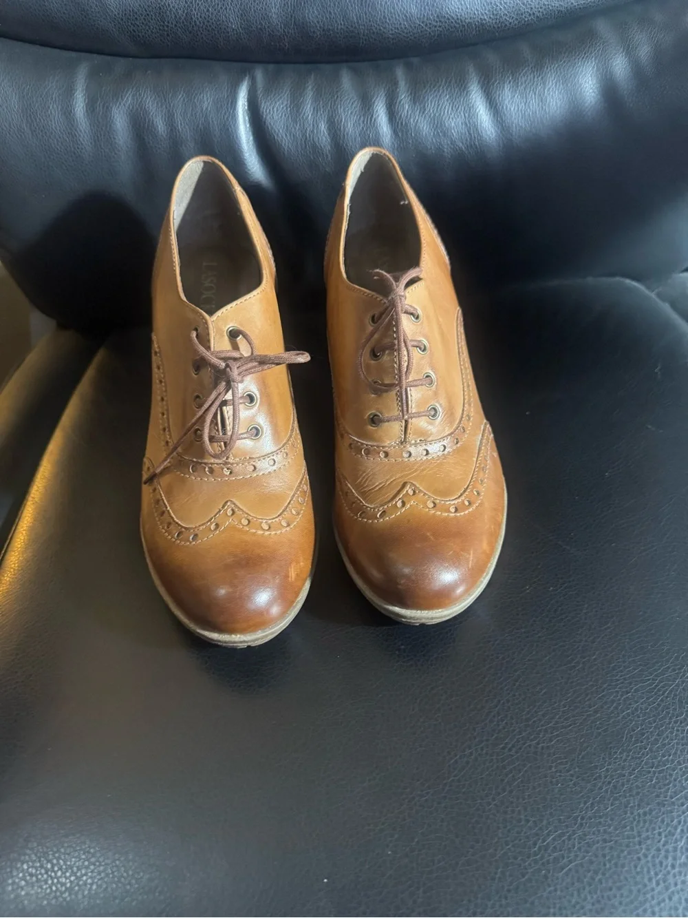 Lasocki women’s heeled shoes. Genuine leather classic style, professional